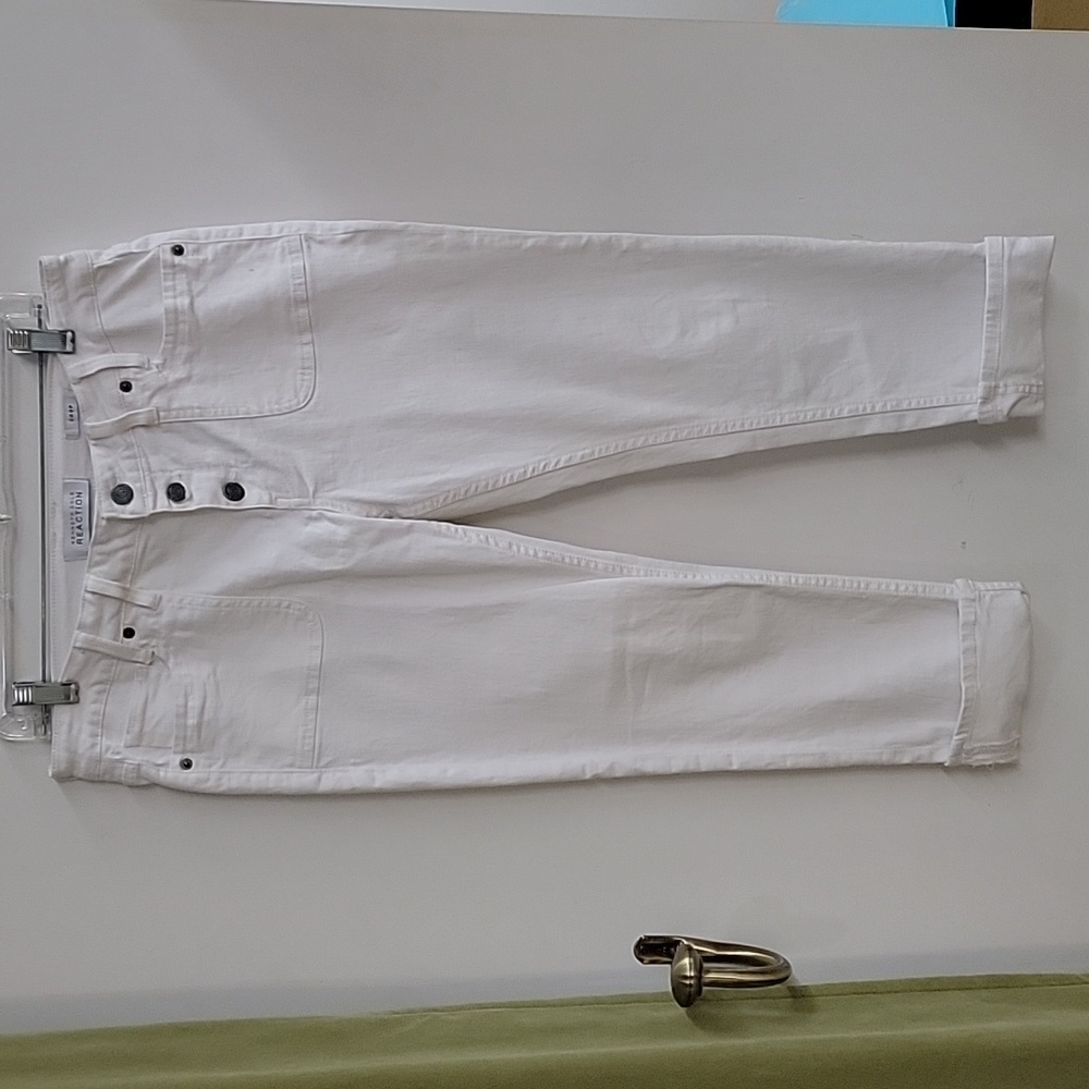 Kenneth Cole Reaction White Denim Cropped Pants Size 8